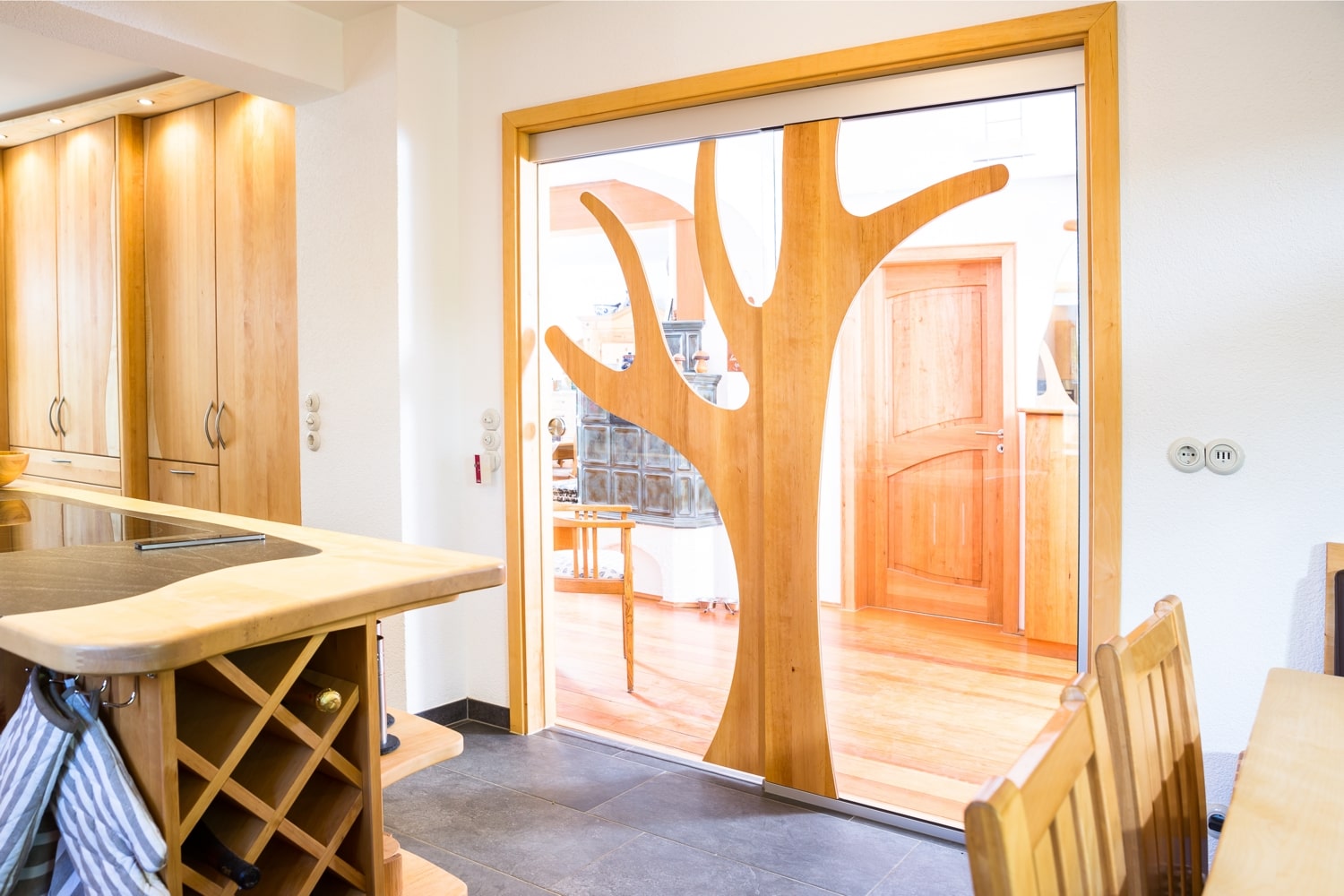 Innentür mit Motiv als Baum