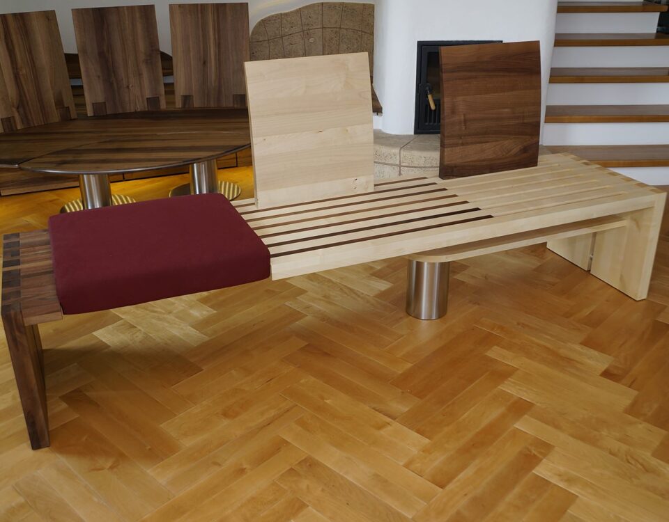 Bank aus verschiedenen Holzarten