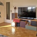 Linoleum Möbel, Fernsehschrank in Kirschbaum